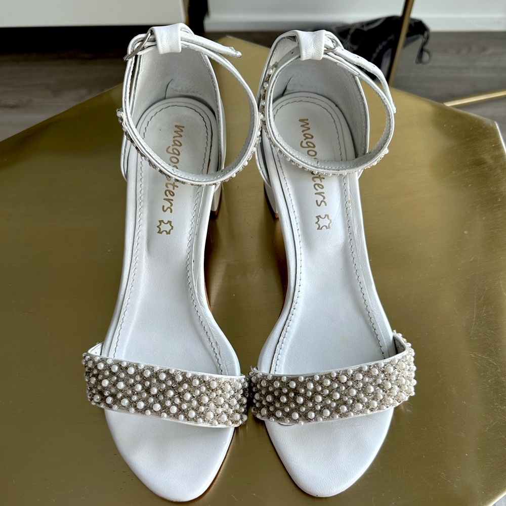 Stunning Handmade Pearl Wedding Shoes